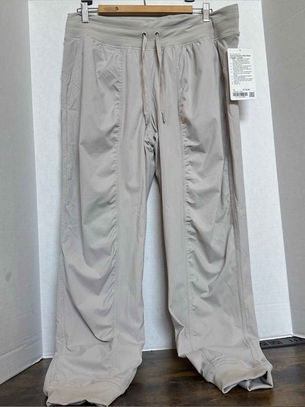 Lululemon Women’s Dance Studio Mid Rise Joggers Lined Inseam 28” Dove Grey Sz 12